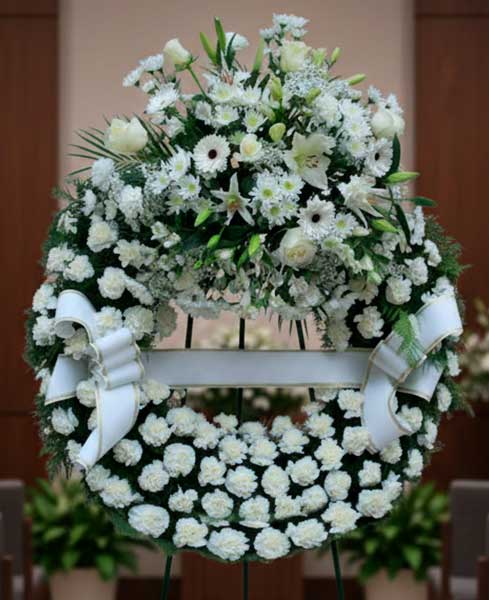 Corona Funerària un capçal tonalitats blanques